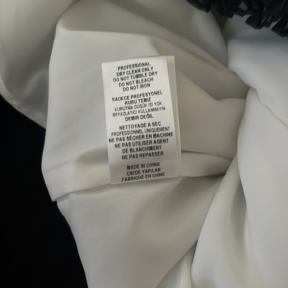 Opening Ceremony Ruffle Bottom Tank Size 4 - Picture 9 of 10